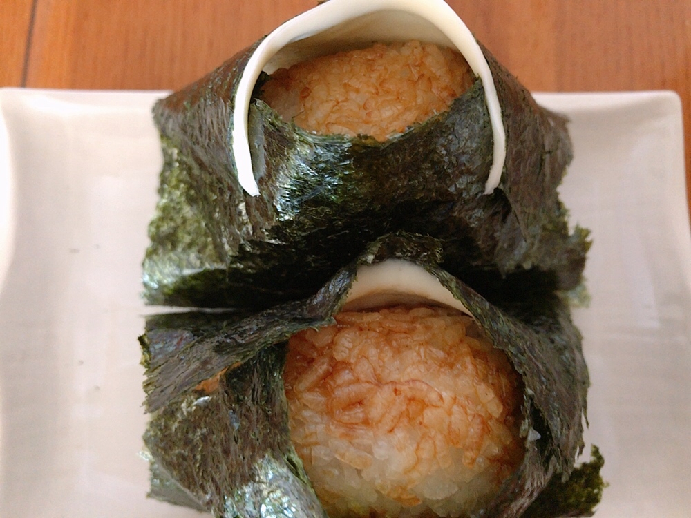 焼きおにぎりの海苔チーズ