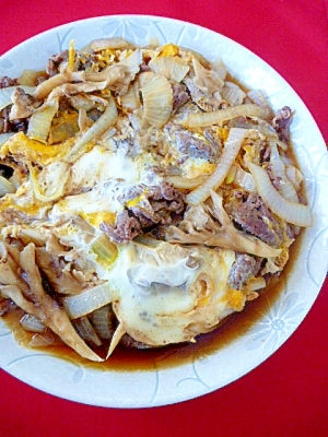 玉ねぎシャキシャキ★「牛肉と舞茸のすき焼き」卵とじ