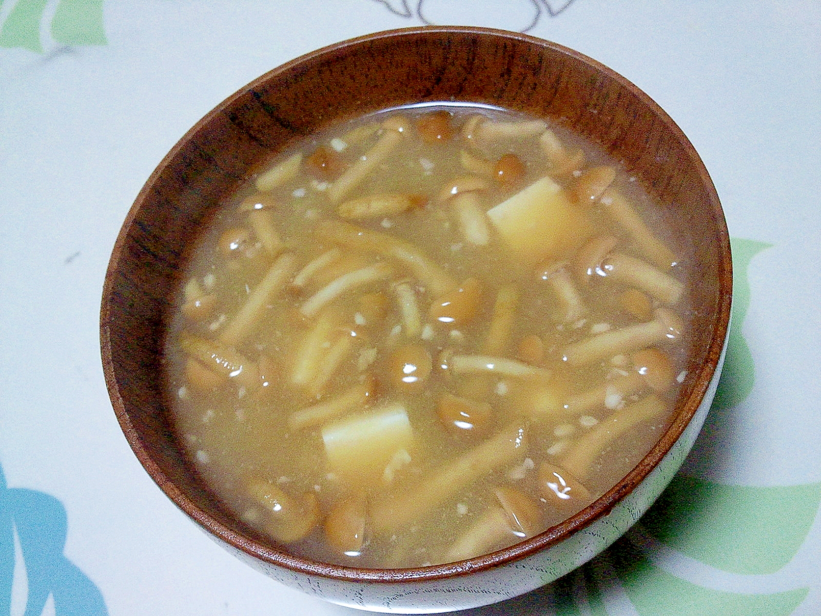 豆腐となめこの味噌汁＋＋