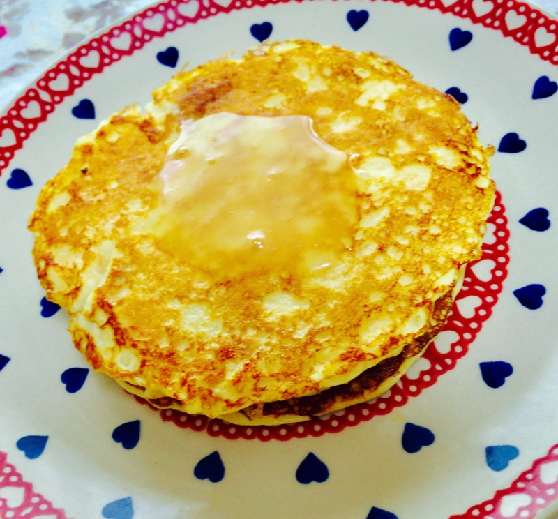 生パン粉で♡はちみつココパンケーキ