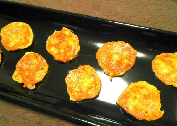 簡単おつまみ!フライパンでもっちり~焼きチーズ♡