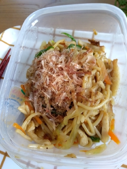 キャベツと玉ねぎの焼きそば