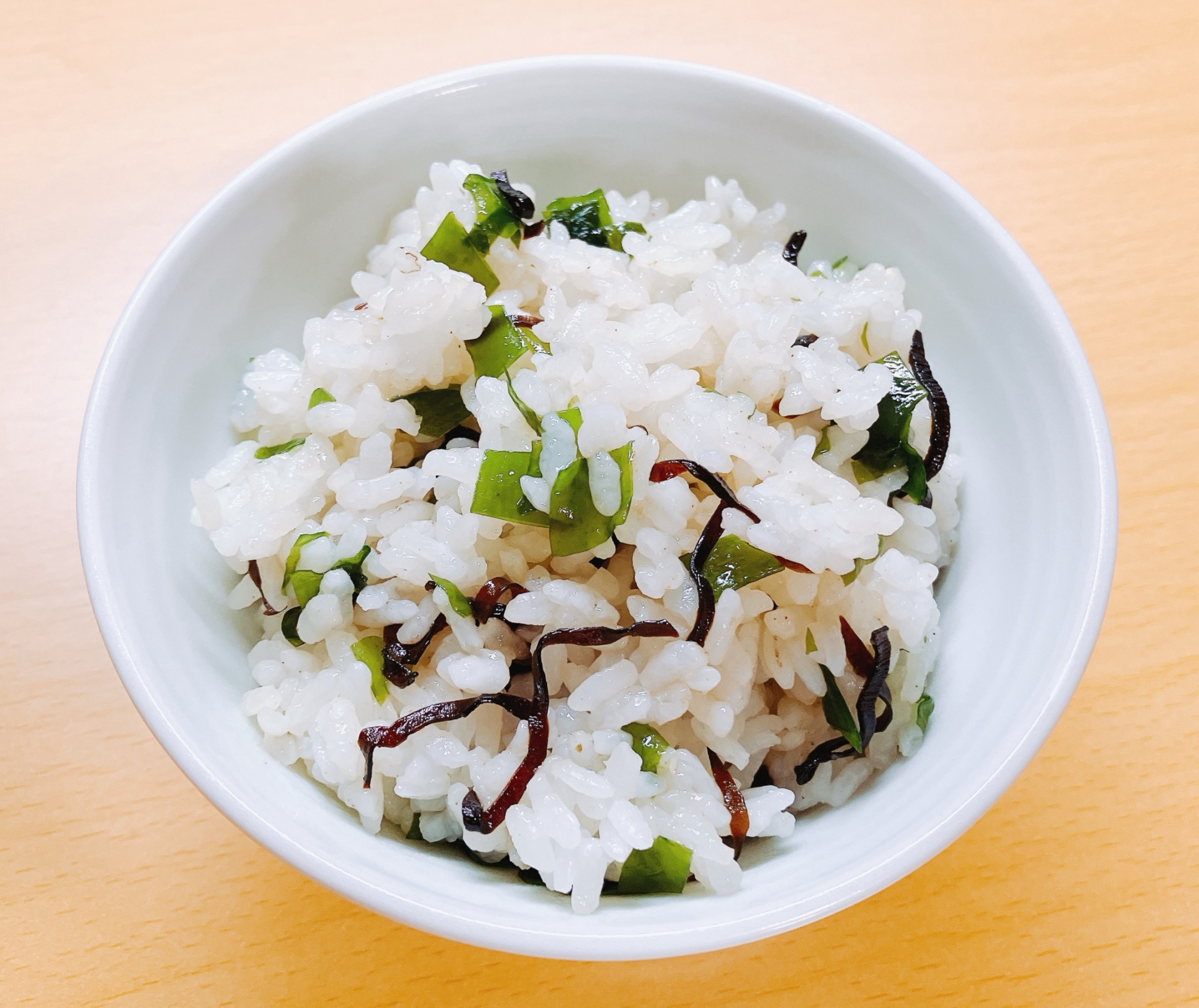 わかめ塩昆布混ぜご飯
