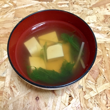 水菜と豆腐の澄まし汁