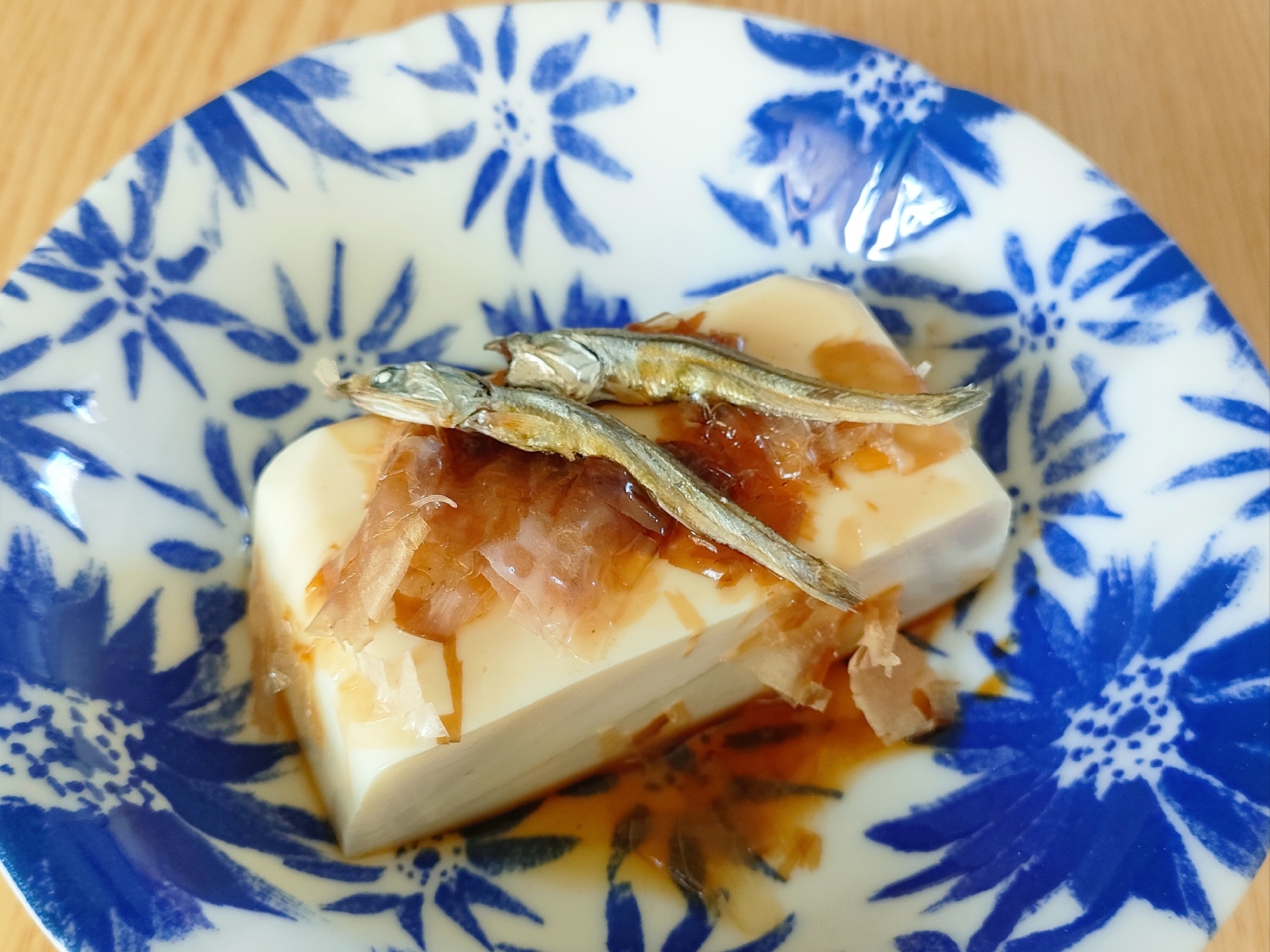 おかかと小魚の冷奴