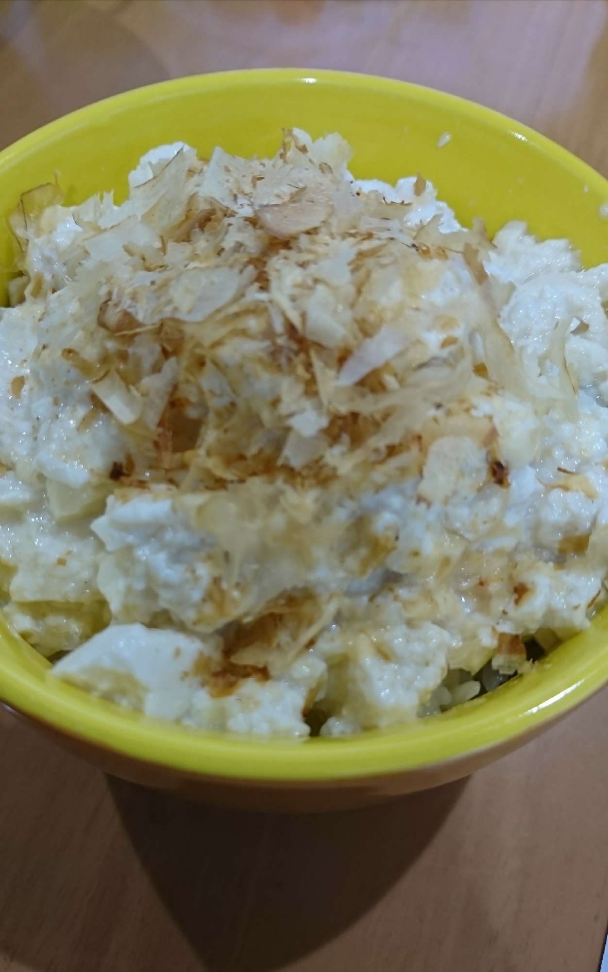 夏にさっぱり豆腐丼