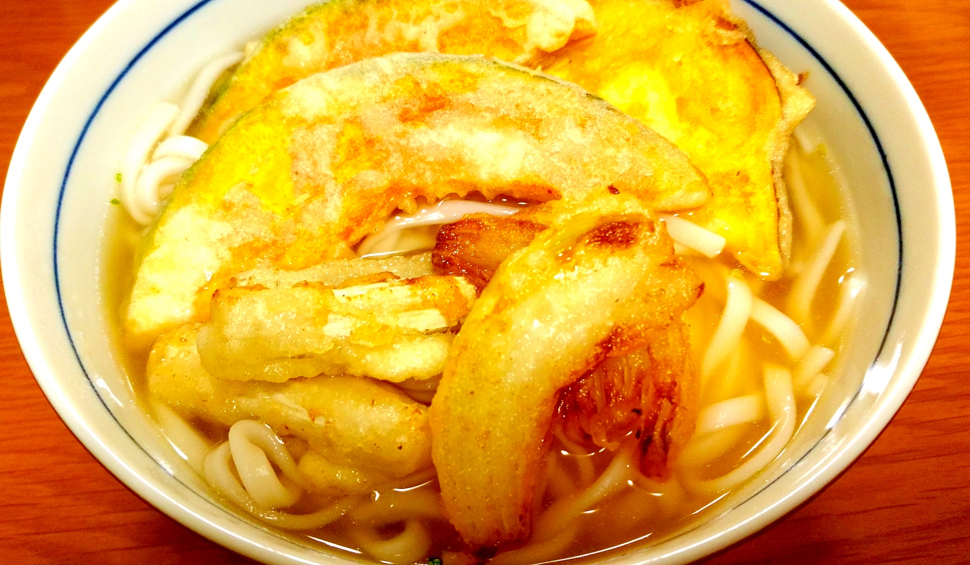 盛りだくさん♪野菜天ぷらうどん☆