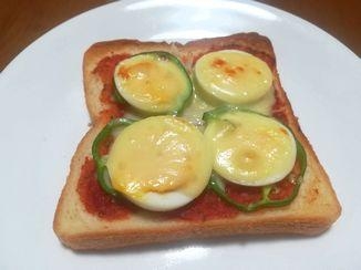 卵ピザトースト