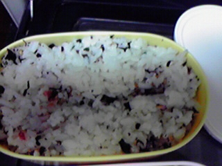 お弁当にも♪白ごまわかめごはん