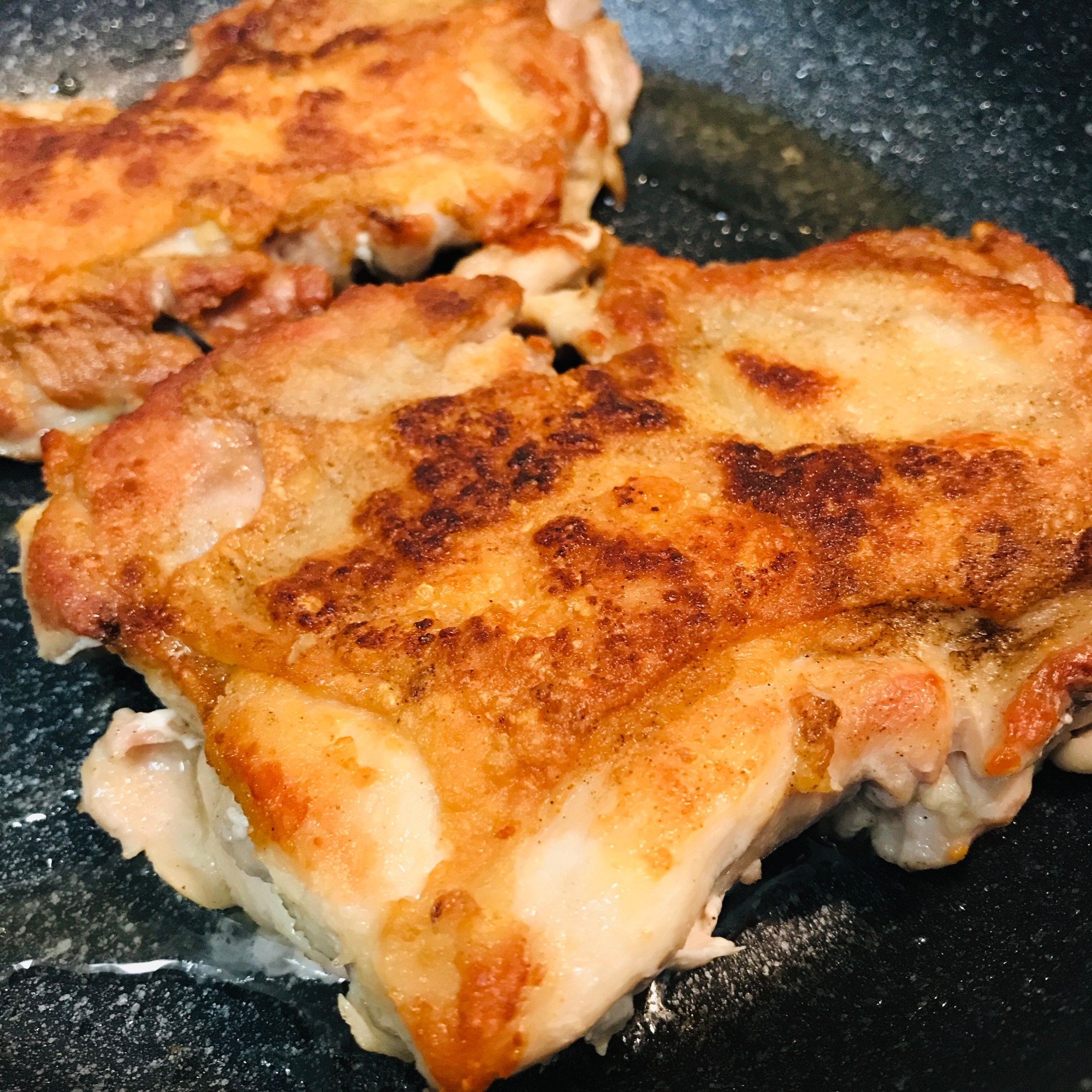 チキンステーキ 皮パリパリの焼き方 レシピ 作り方 By なぽスケ 楽天レシピ