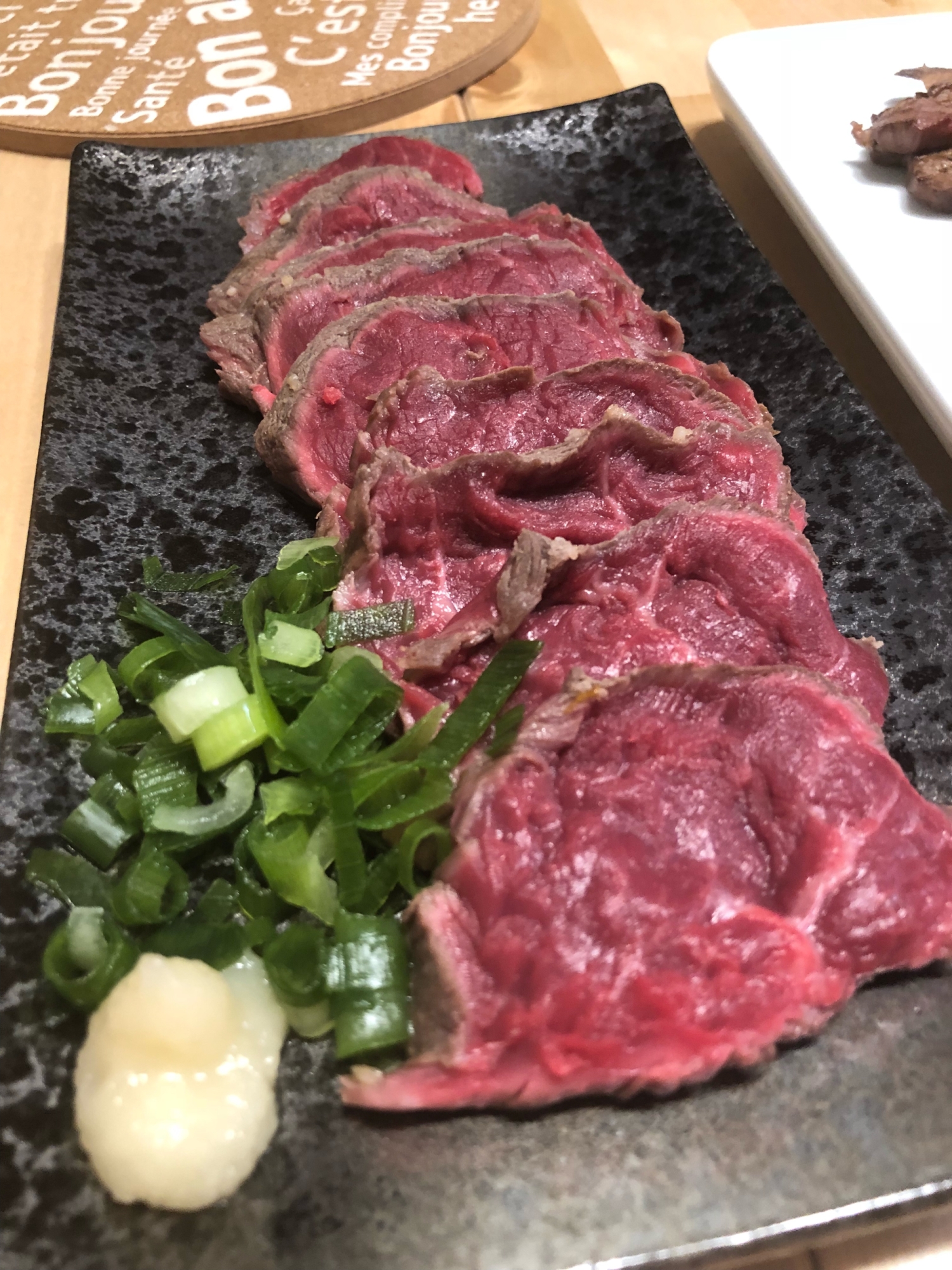 お酒が進む✩牛肉のたたき