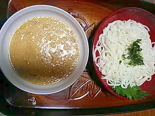 ひき肉入り胡麻味噌ダレ素麺