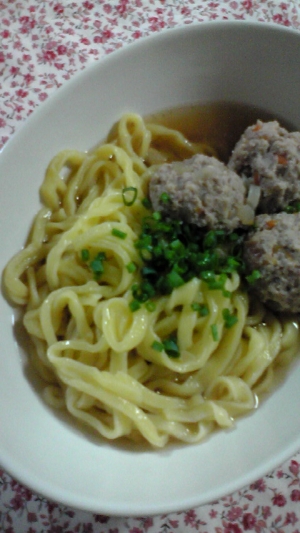 あったか おいしぃ～☆　肉団子　うどん