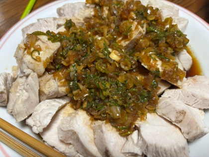 ピリ辛＆しっとり～よだれが出る美味しさ！よだれ鶏