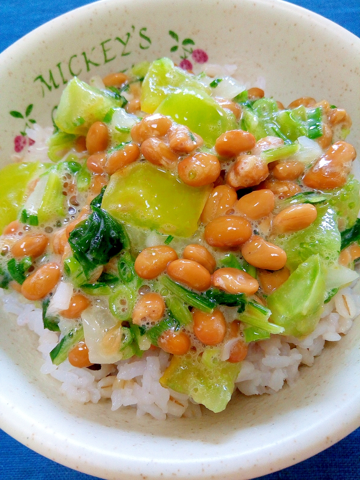 納豆の食べ方-ミニトマト＆壬生菜♪