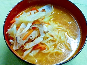 エリンギ＆野菜炒め　onラーメン