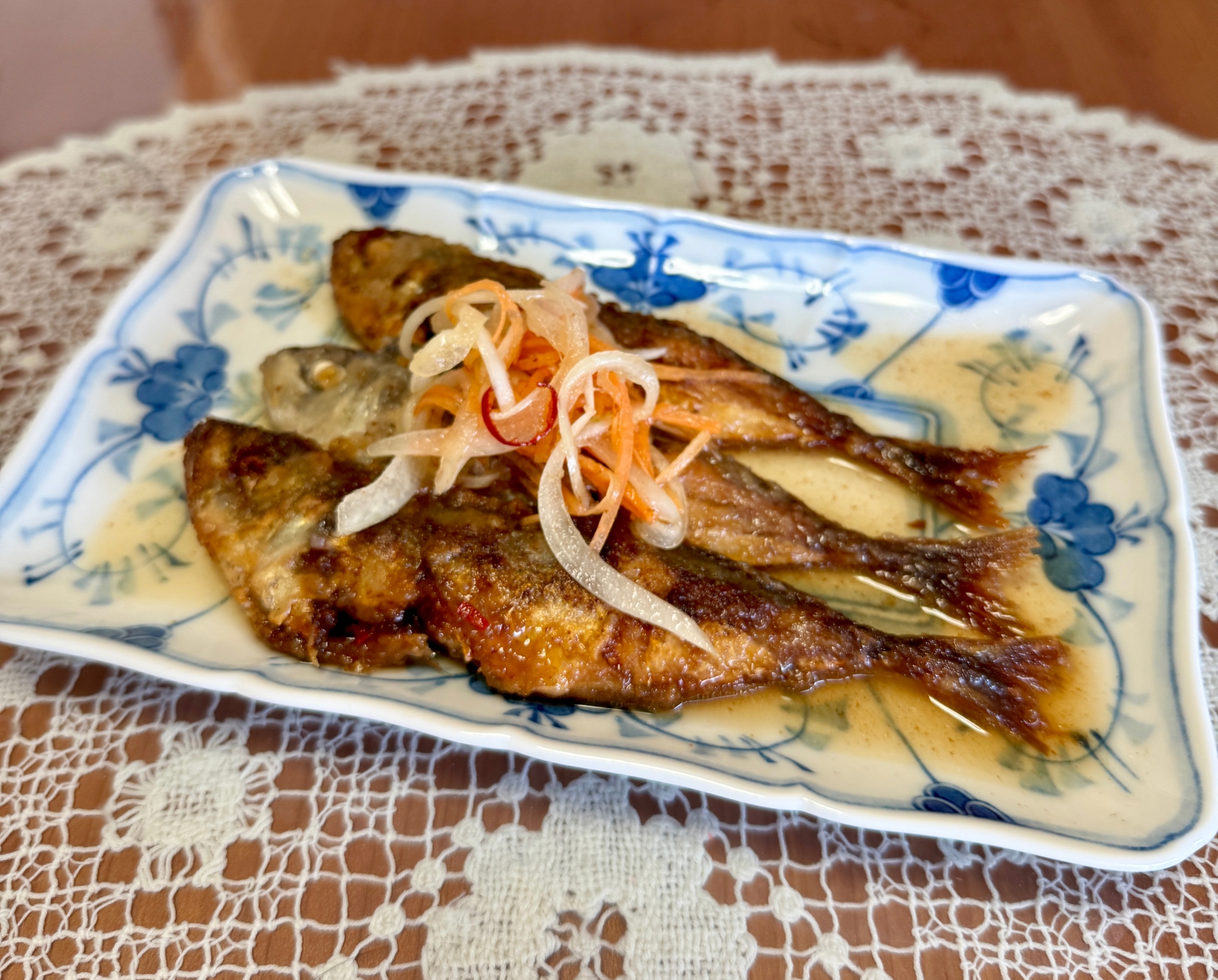 作り置きの塩麹と甘酢でღ˘◡˘ற小鯵の☆南蛮漬け