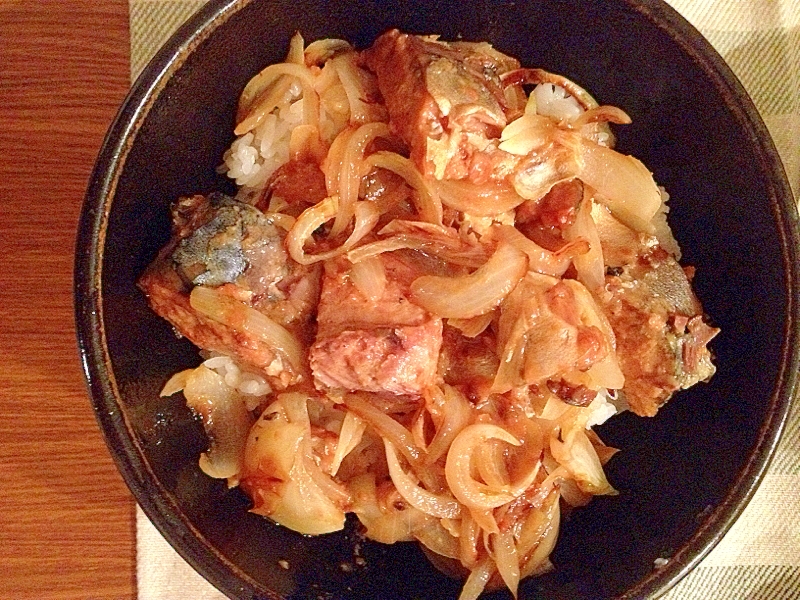 さばの味噌煮缶と玉ねぎ丼 レシピ 作り方 By みゅうしろ 楽天レシピ