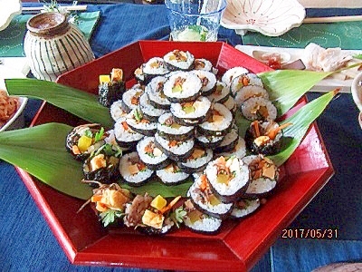 家族で作ろう!簡単、韓国海苔巻き