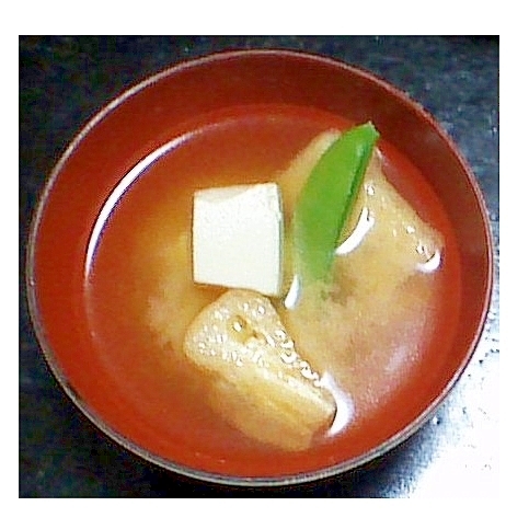 絹さや・絹ごし豆腐・油揚げの味噌汁