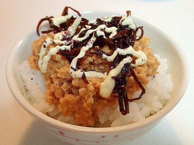 ゆかりほんのり　ひきわり納豆と昆布佃煮のご飯