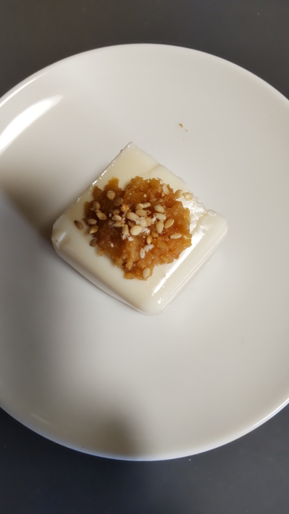 味噌ごまだれ冷奴、温奴
