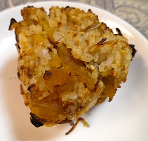 鹿児島特産つぼ漬け焼きおにぎり