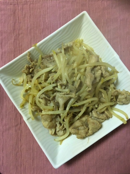 家族に人気！豚肉ともやしの炒め物♪