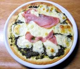 バジルソースで違った味のピザ レシピ 作り方 By Mikan4363 楽天レシピ