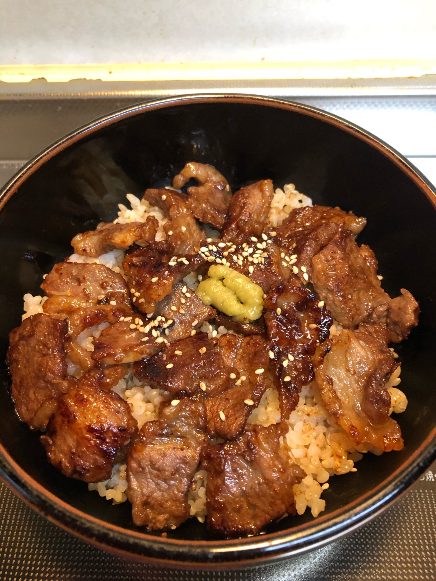 一晩漬けて♪牛切り落とし肉de焼肉ステーキ丼^_^