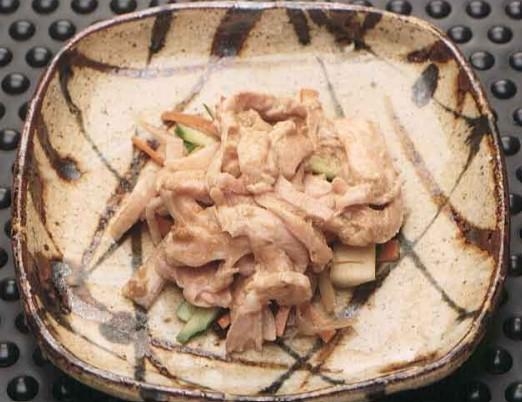 鶏の胡麻和え