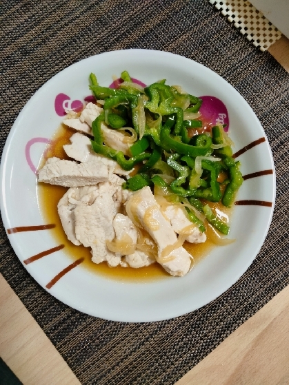 レンチン蒸し鶏とピーマンの☆麺つゆポン酢だれ絡め