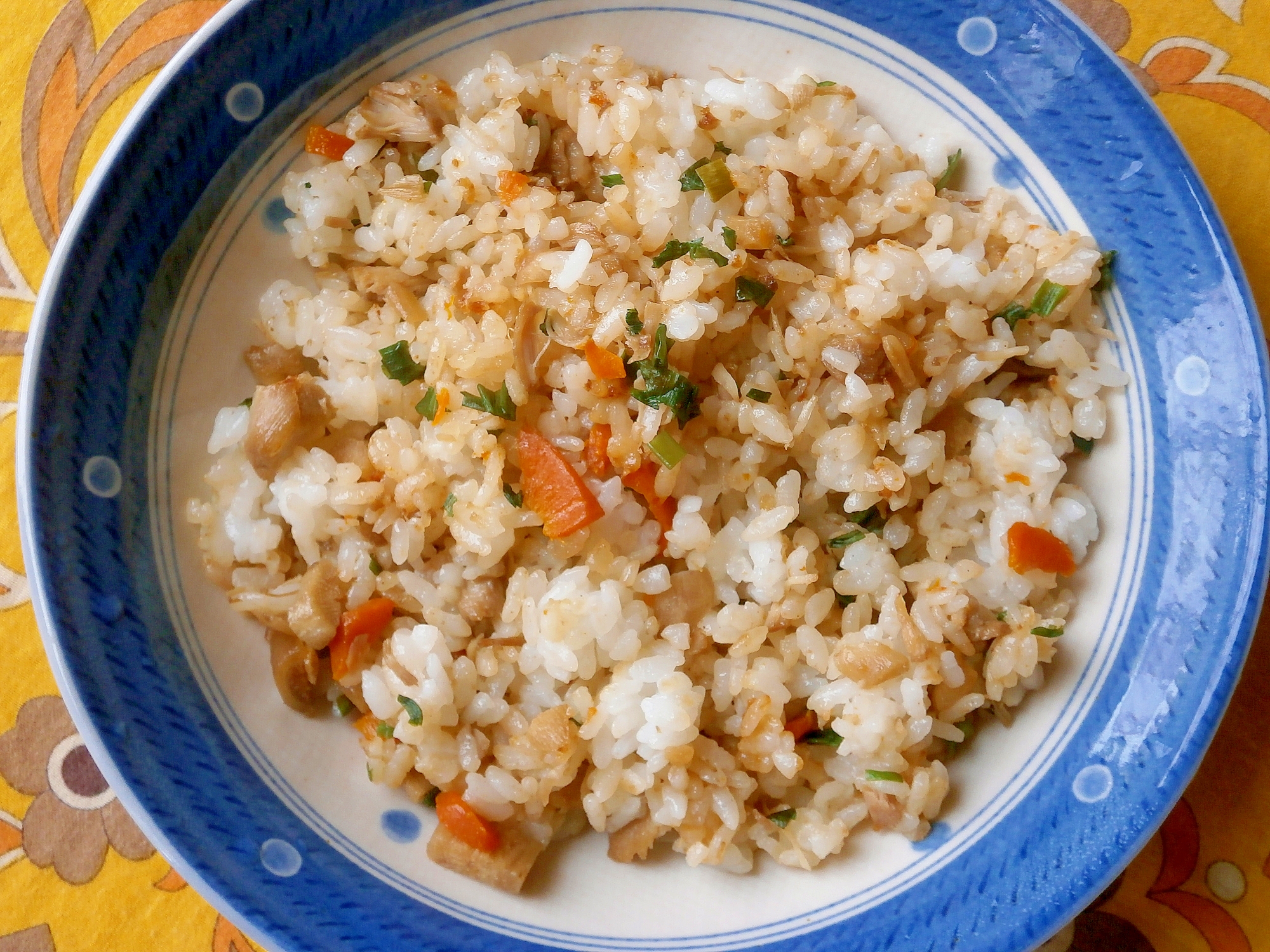 煮物で簡単！☆鶏ごぼうチャーハン