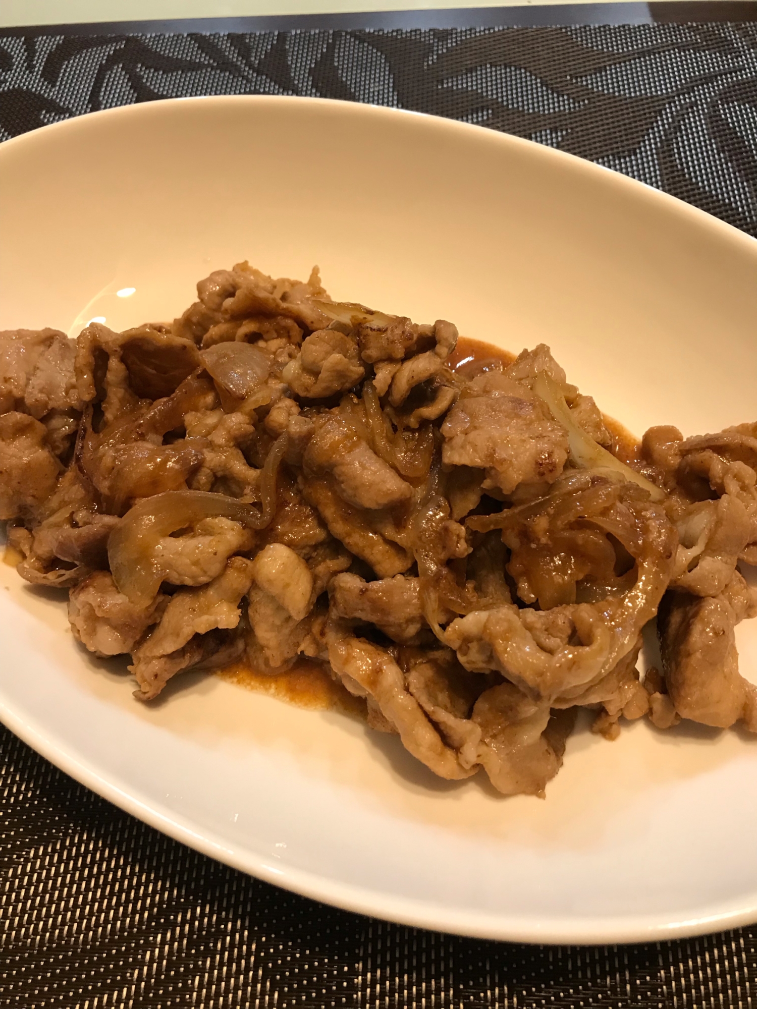 豚コマ肉で!絶品、生姜焼き!