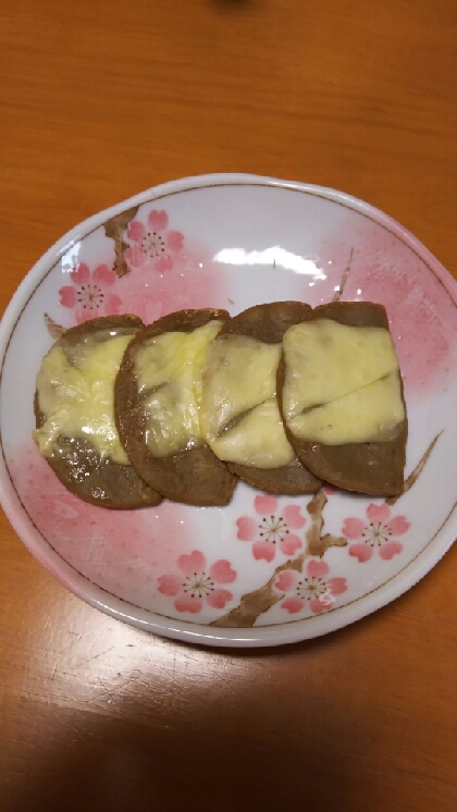 黒はんぺんのチーズ焼き(^^♪トースターで(^^♪