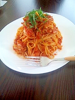 夏にぴったし♪生姜焼きさっぱりトマトソースパスタ