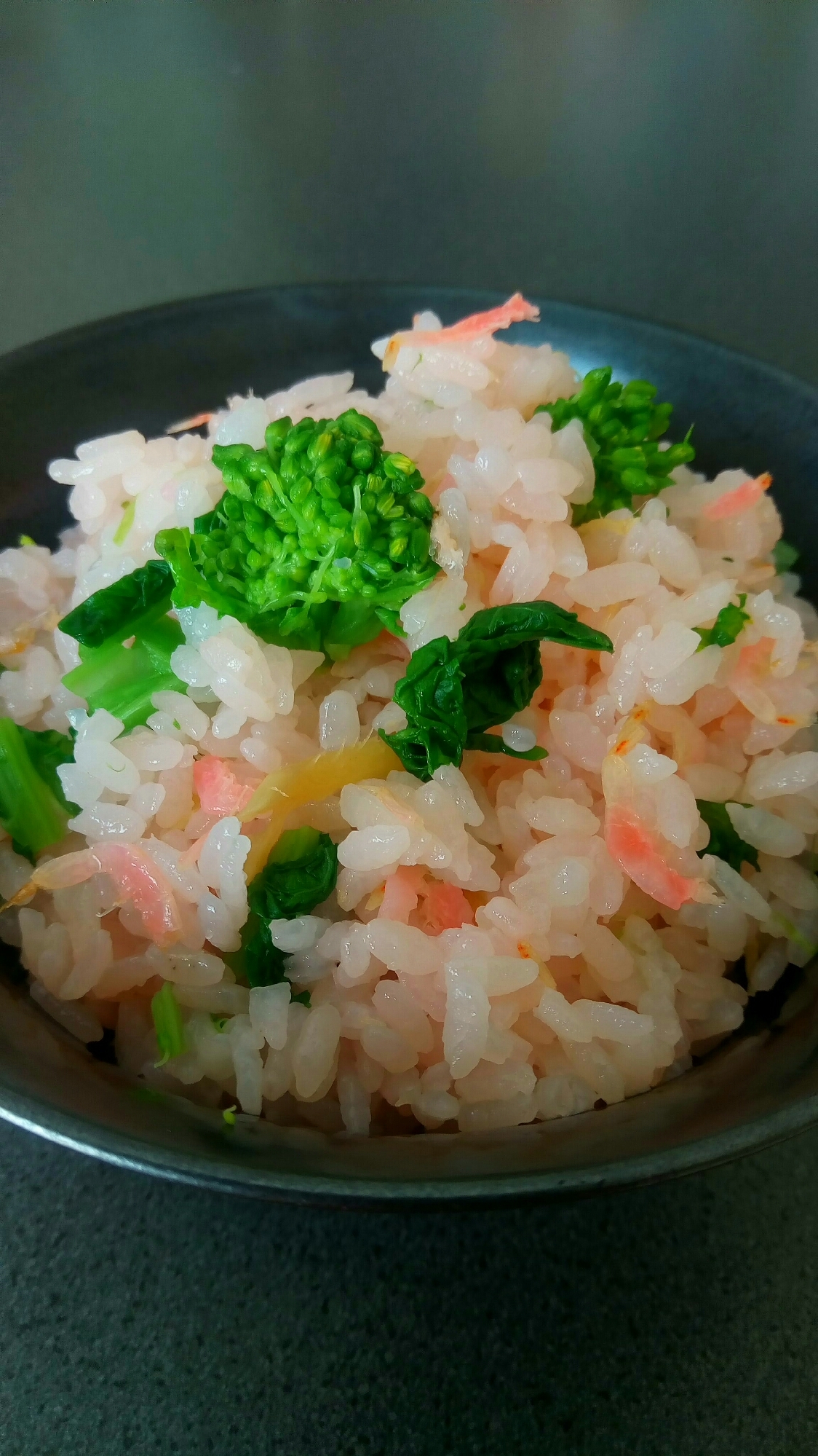 春爛漫！！エビと生姜が香る桜色ごはん菜の花和え