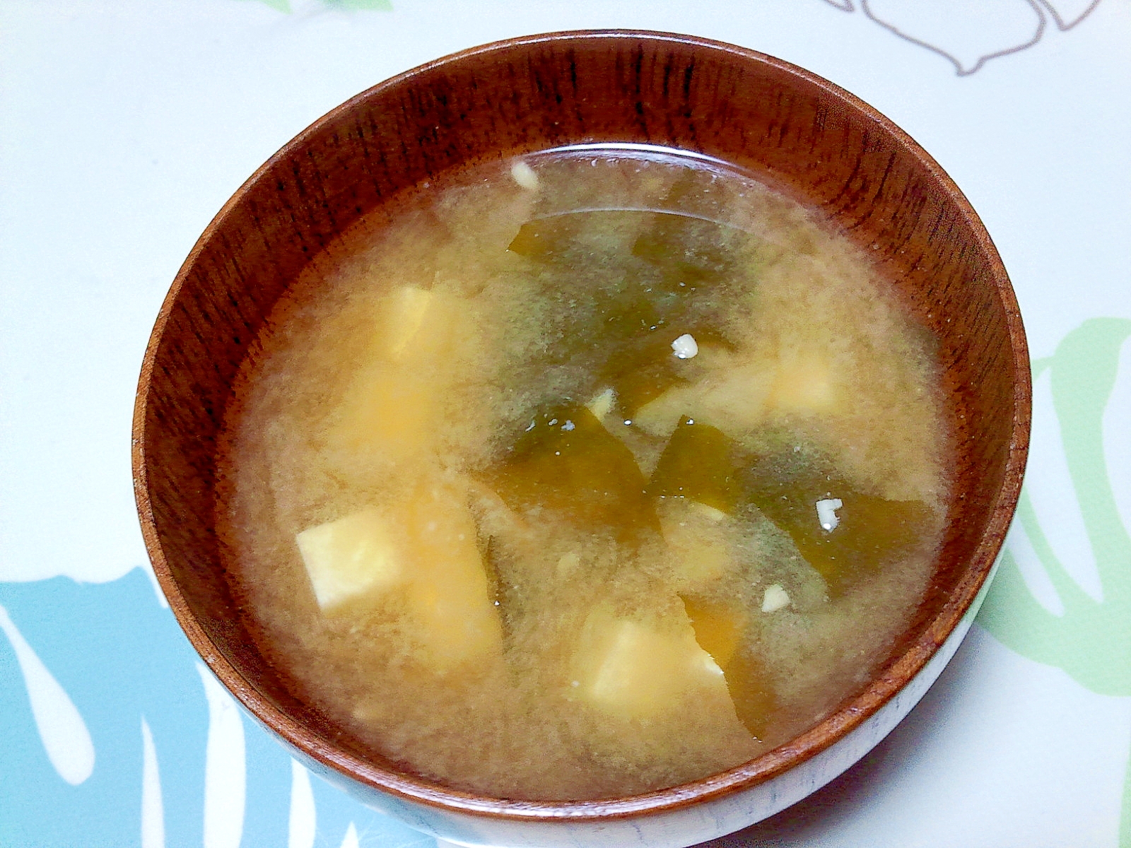 豆腐とわかめの味噌汁++