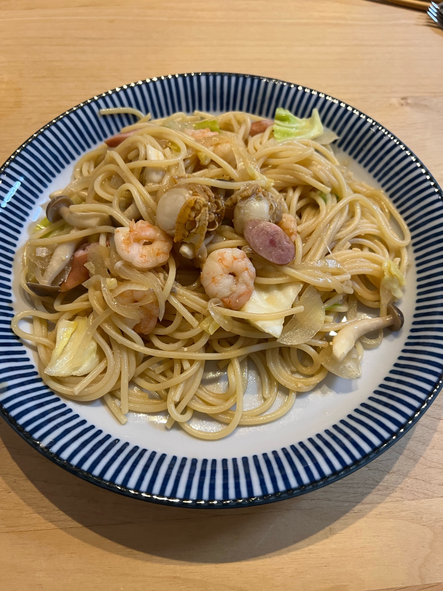 ウィンナー海鮮バター醤油パスタ