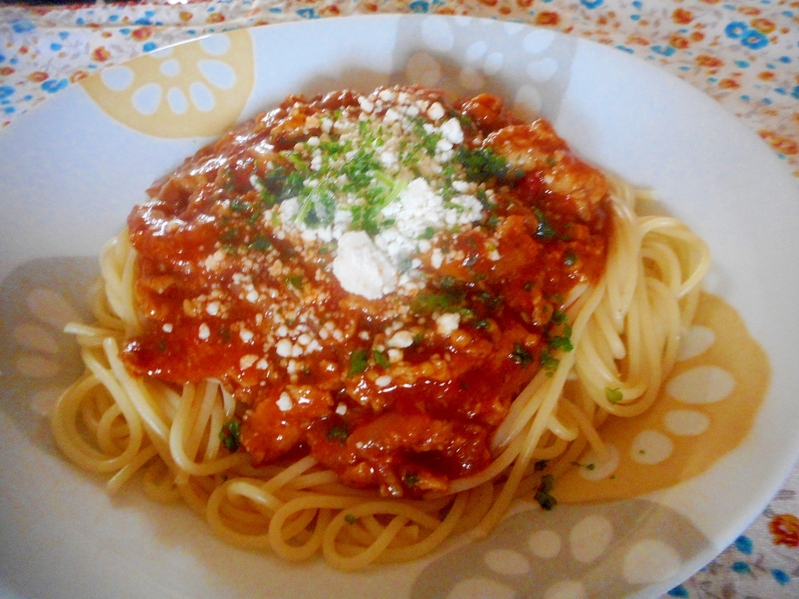 豚こまと玉ねぎのカレートマトソースパスタ