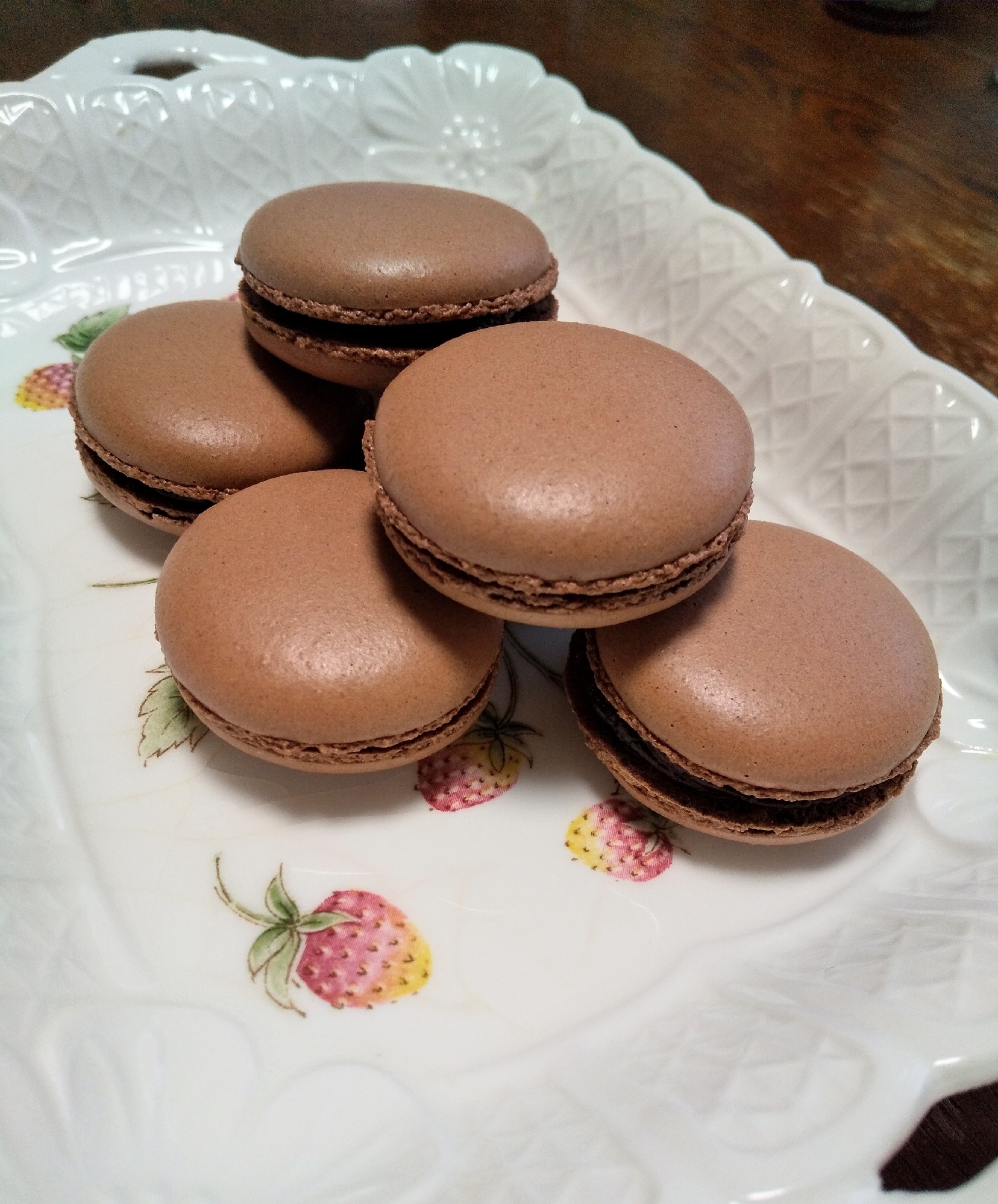 スモーキーなマカロン・パリジャン