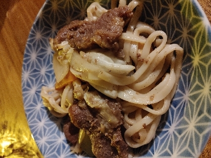 味付けジンギスカンの焼きうどん