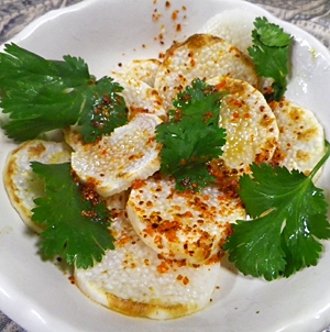焼き長芋のシンプル香菜サラダ