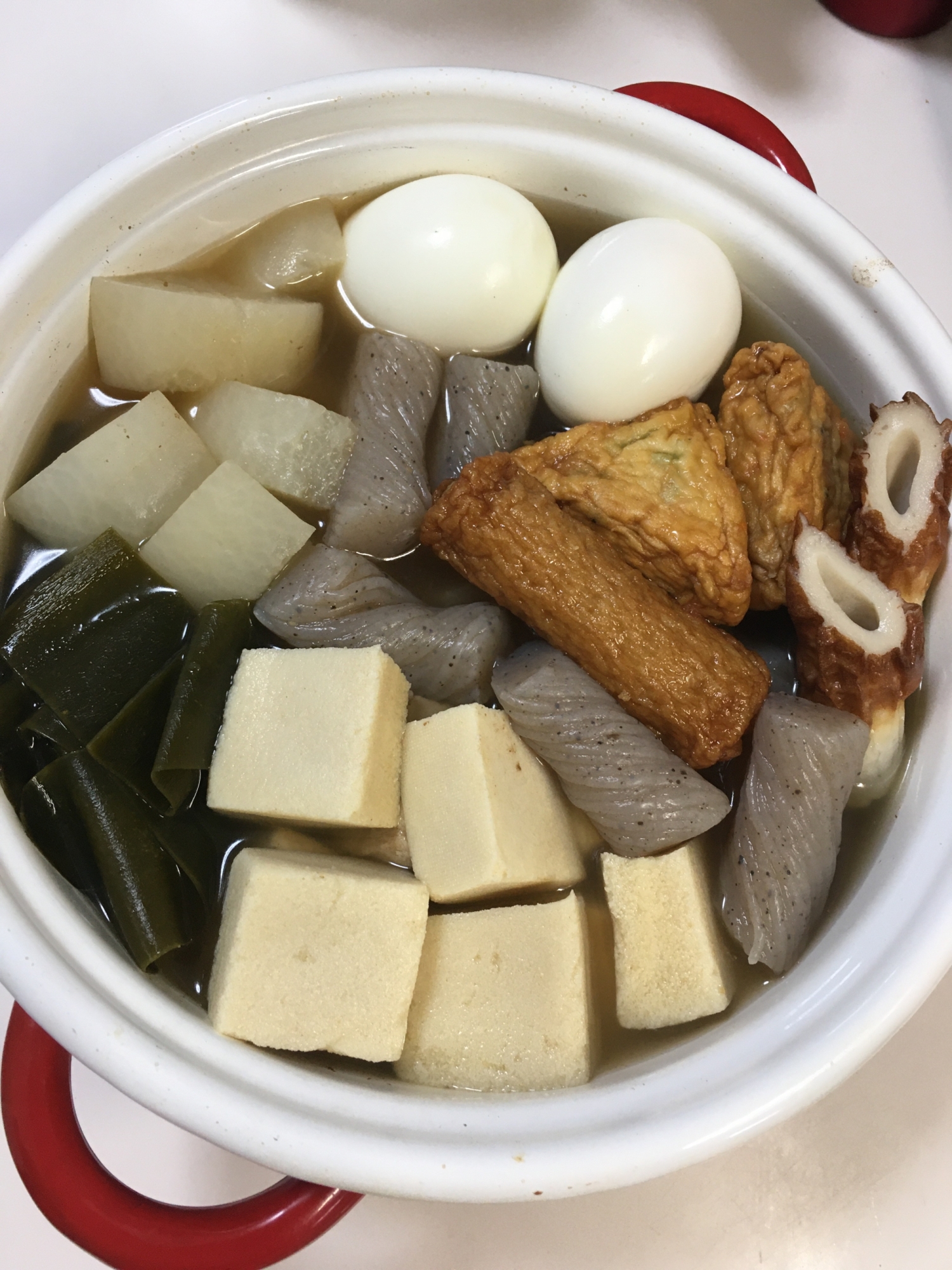 蛋白質たっぷり鍋！高野豆腐入りおでん