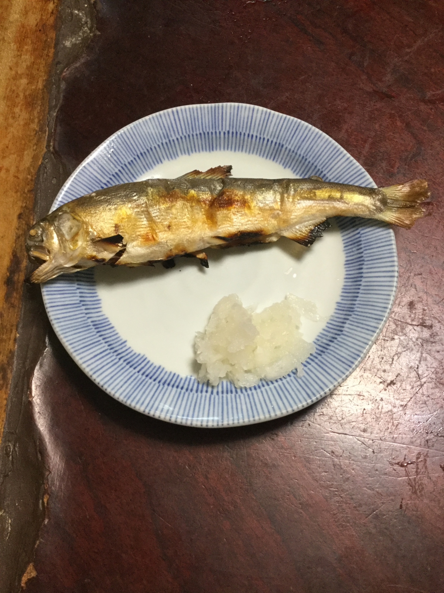 甘酒風味の鮎の塩焼き。