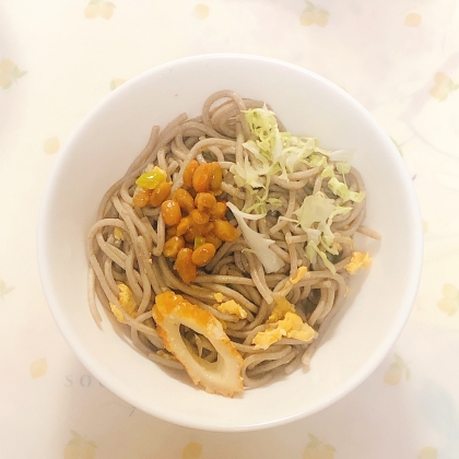 冷やしそば スプラウト納豆もずく酢のせて