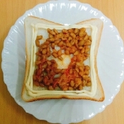 簡単 キムチ納豆の卵トースト レシピ 作り方 By あんごるぁうさぎ 楽天レシピ