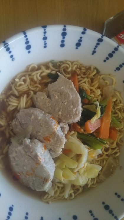 ラーメンの具にも☆小松菜のニンニク炒め
