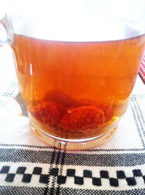 ラズベリーを入れると紅茶が上質な茶葉に感じられました♪
秘薬のティー嬉しいです♪