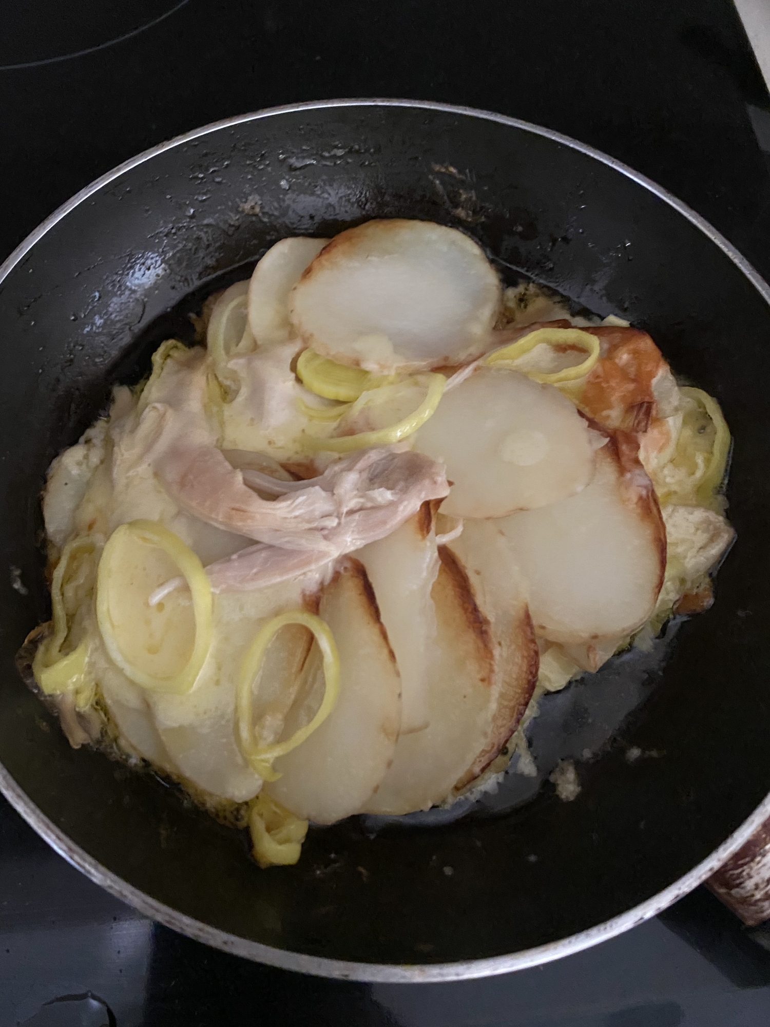 じゃがいもと鶏肉、チーズたっぷり焼き❣️